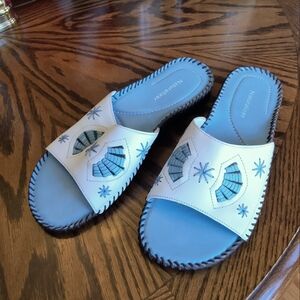 Naturalizer slide sandal